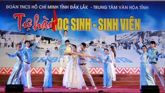 Chương trình giao lưu nghệ thuật “Tự hào học sinh - sinh viên